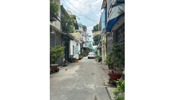 NGAY MÃ LÒ GIAO LÊ VĂN QUỚI, 50M2, 4 TẦNG 4PN, HẺM 5M THÔNG, SỔ HOÀN CÔNG ĐỦ GIÁ 5.4 TỶ